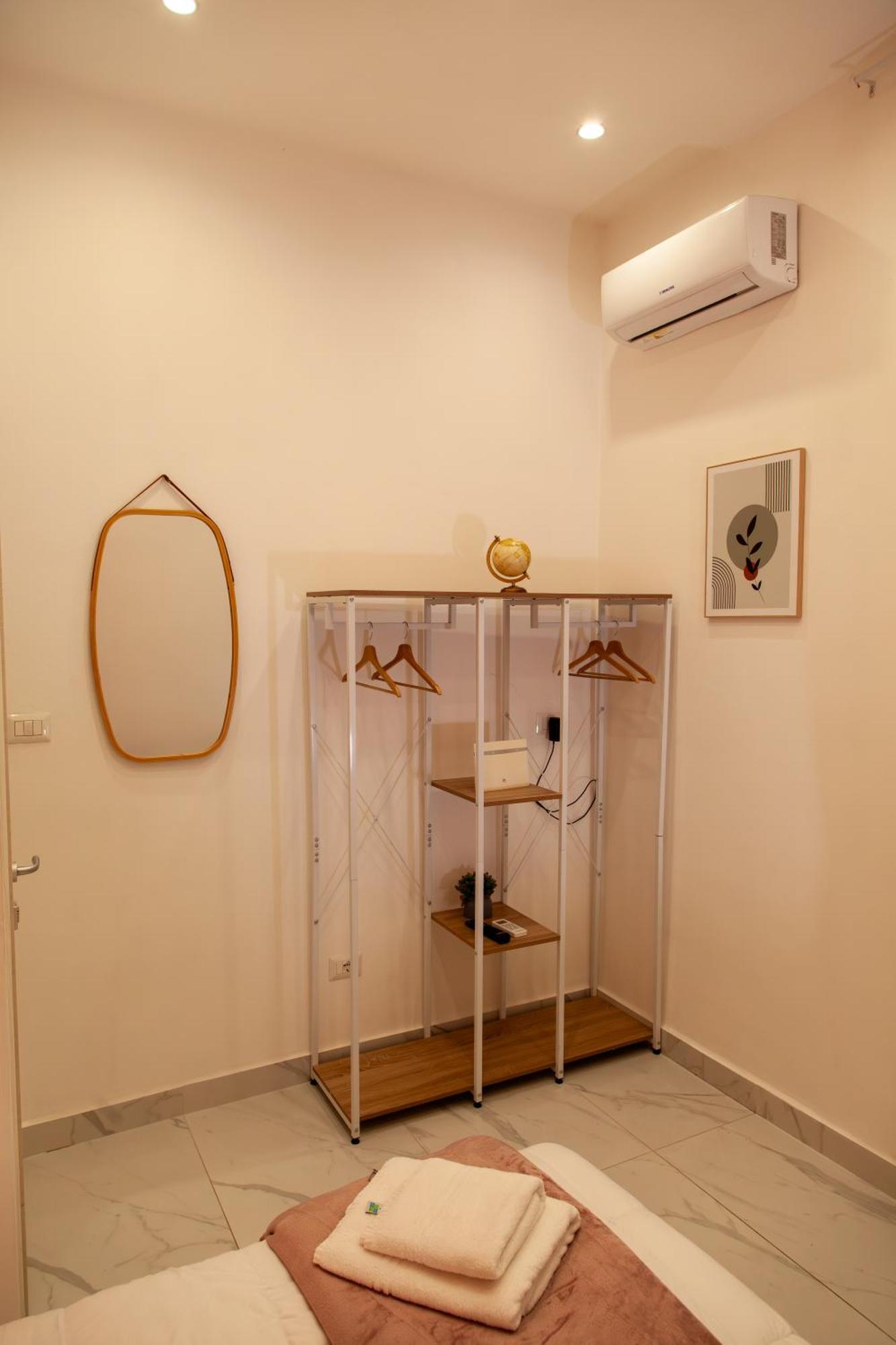 Easy Boarding Hotel Napoli Ngoại thất bức ảnh