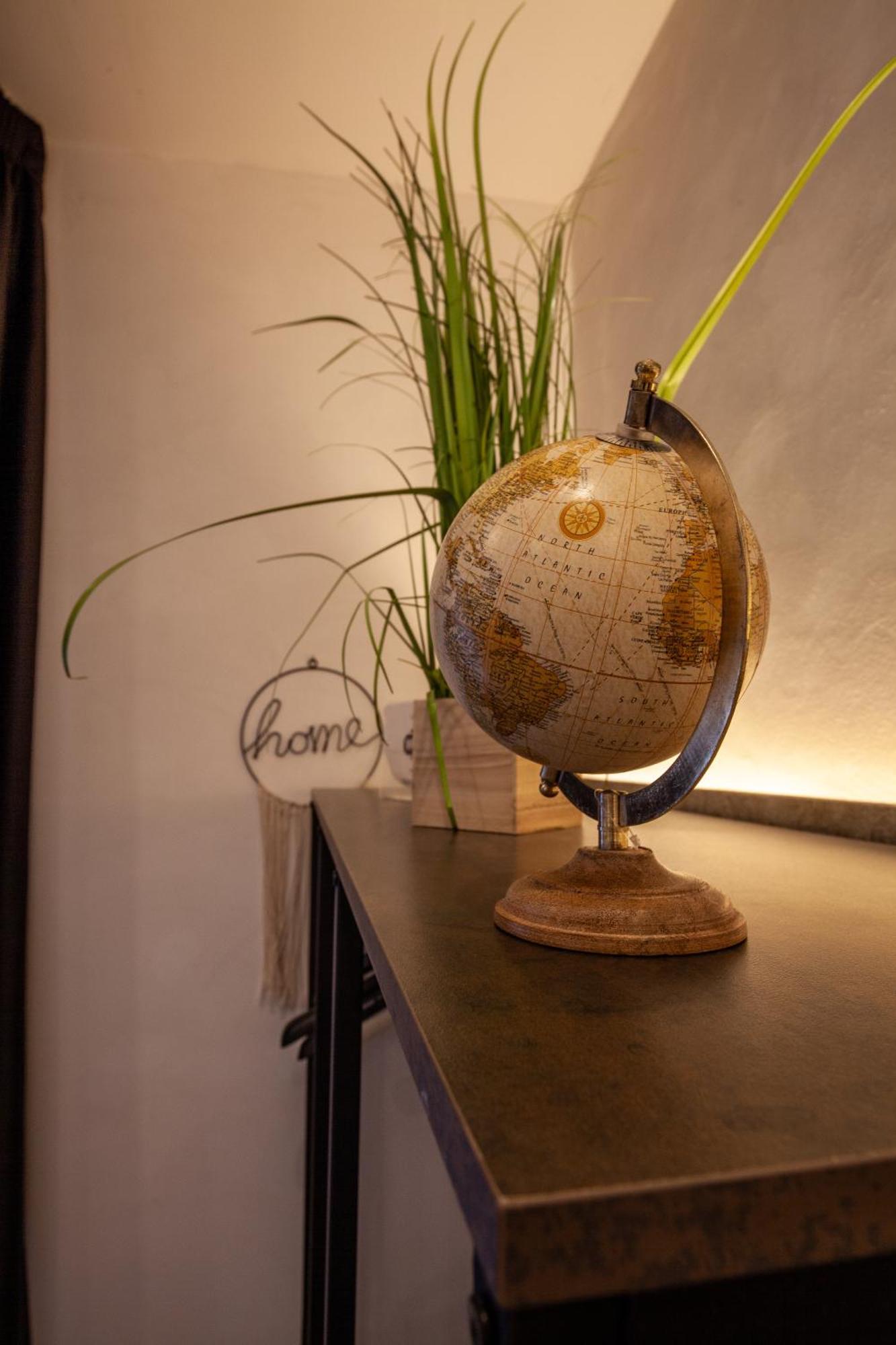 Easy Boarding Hotel Napoli Ngoại thất bức ảnh