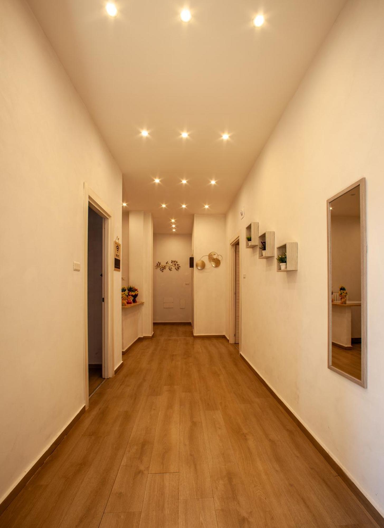 Easy Boarding Hotel Napoli Ngoại thất bức ảnh